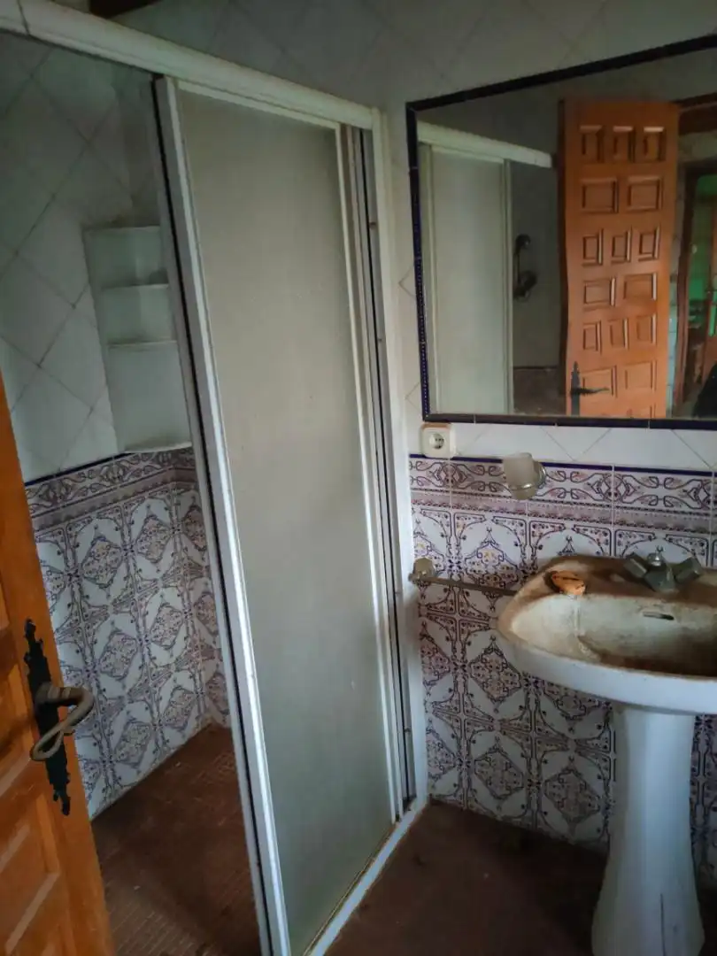 Casa adosada en venda a Calle De Los Huertos, 30, Villanueva del Campo Bany de Casa adosada en venda en Villanueva del Campo amb Calefacció, Jardí privat i Parquet