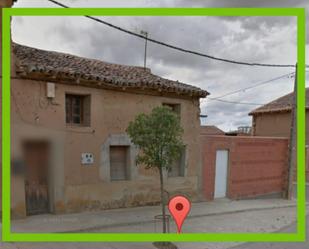 Vista exterior de Casa adosada en venda en Villanueva del Campo amb Calefacció, Jardí privat i Parquet