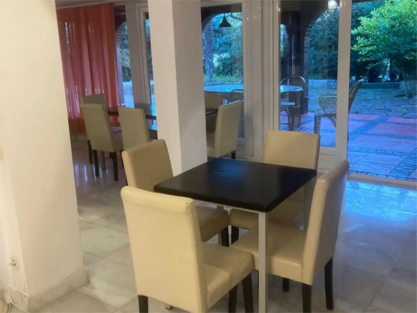 Habitación en Calle Playa de la Lanzada, 1, Valdecabañas Casa o chalet para compartir en Boadilla del Monte con Aire acondicionado, Calefacción y Jardín privado