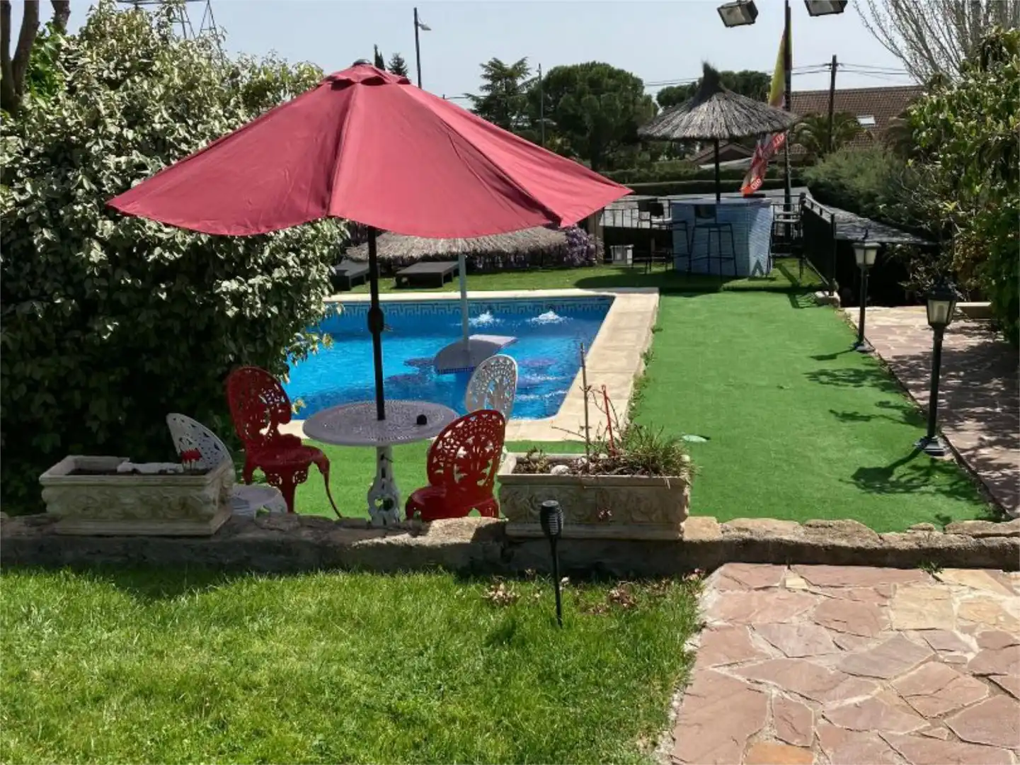 Habitación en Calle Playa de la Lanzada, 1, Valdecabañas Piscina de Casa o chalet para compartir en Boadilla del Monte con Aire acondicionado, Calefacción y Jardín privado