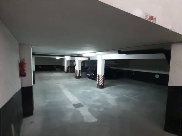 Garaje en Venta en Calle Amos de Escalante, 11 en Pueblo Nuevo