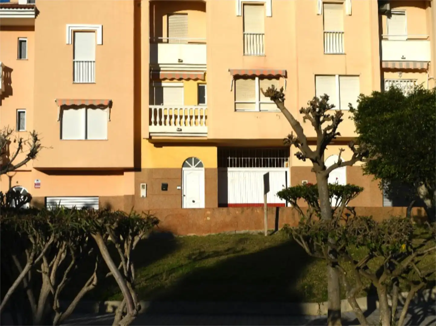 Einfamilien-Reihenhaus zum Verkauf in Carretera Almería, 90, Torrenueva Costa Außenansicht von Einfamilien-Reihenhaus zum Verkauf in Torrenueva Costa mit Terrasse, Abstellraum und Möbliert