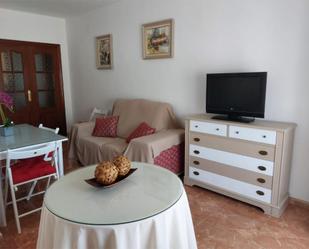 Sala d'estar de Pis de lloguer en Baena amb Aire condicionat i Balcó