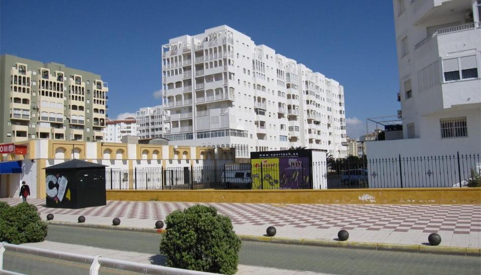 Foto 1 de Apartament de lloguer a Paseo Marítimo, 23, Valdelagrana, Cádiz