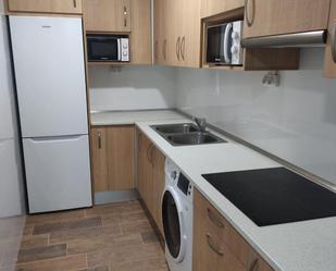 Kitchen of Flat to share in Aranjuez  with Washing machine, Microwave and TV