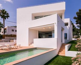 Vista exterior de Casa o xalet de lloguer en Santa Eulària des Riu amb Aire condicionat, Terrassa i Piscina