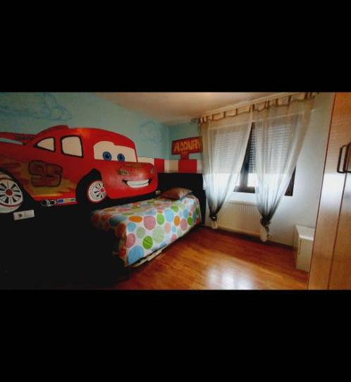 Casa adosada en venda a Plaza Invencible, 2, Morentin, Navarra - imatge 1 Foto 1 de Casa adosada en venda a Plaza Invencible, 2, Morentin, Navarra