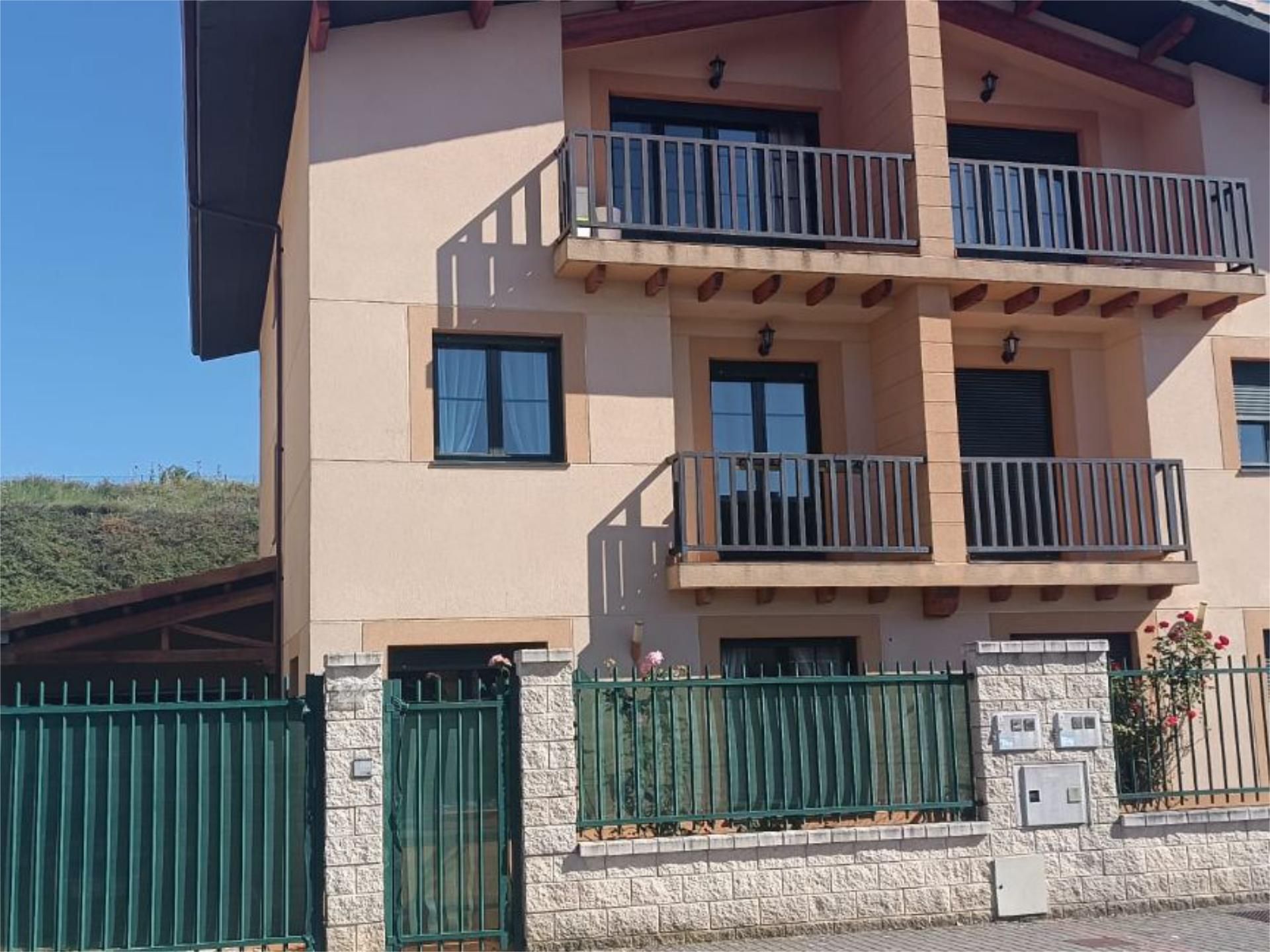 Exterior view of Flat for sale in Cardeñadijo  with Heating, Private garden and Parquet flooring
