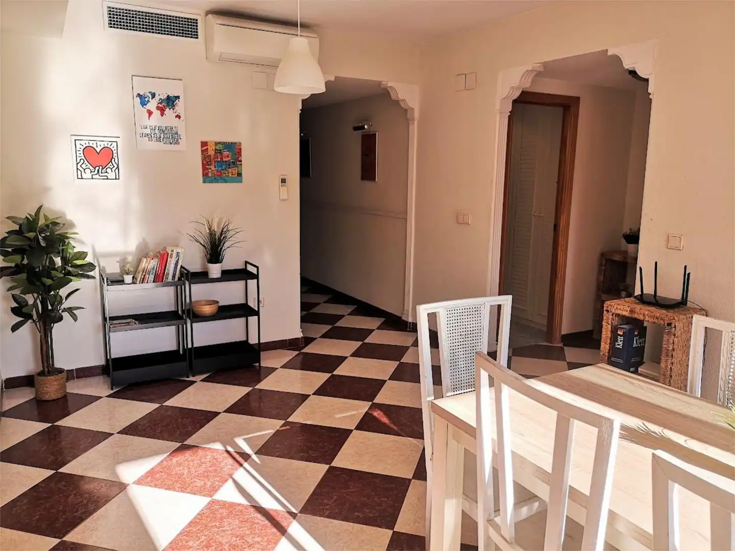 Room in Plaza Vizconde de Miranda, 3, Casco Histórico - Ribera - San Basilio Flat for share in Córdoba with Air Conditioner, Heating and Terrace