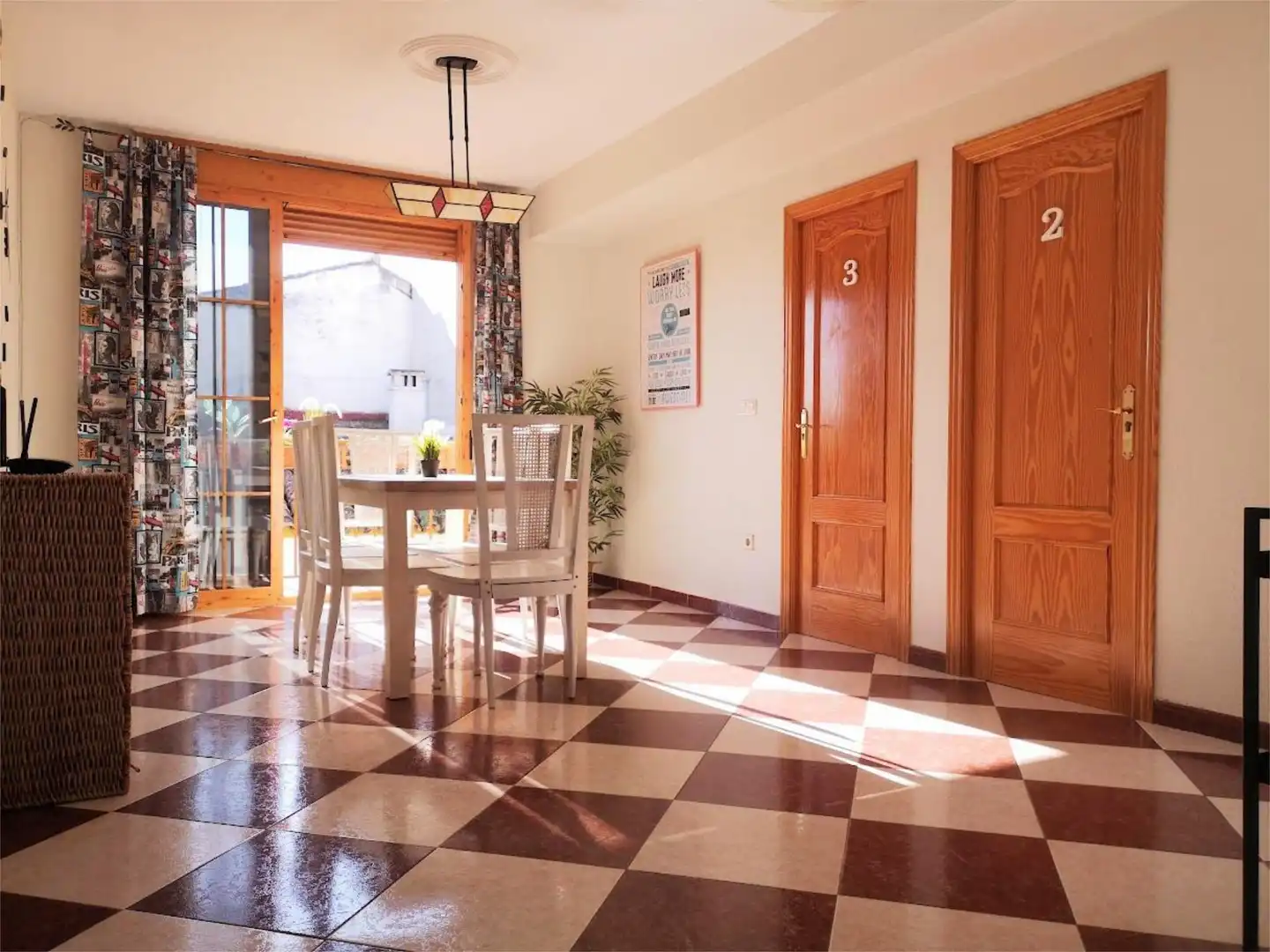 Room in Plaza Vizconde de Miranda, 3, Casco Histórico - Ribera - San Basilio Dining room of Flat for share in Córdoba with Air Conditioner, Heating and Terrace