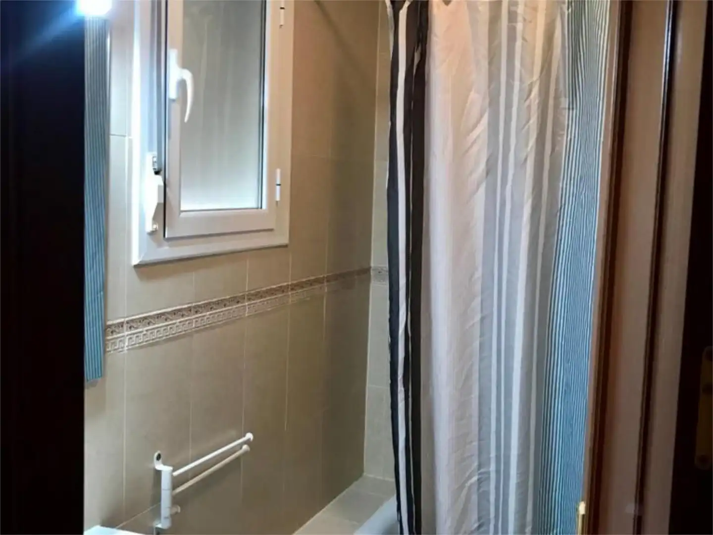 Baño de Piso en venta en Pilas con Aire acondicionado y Terraza
