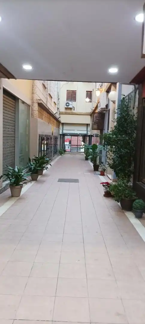 Local de alquiler en Calle Sierpes, 11, Alfalfa - Santa Cruz