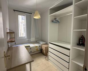 Bedroom of Flat to share in  Barcelona Capital  with Air Conditioner, Heating and Furnished