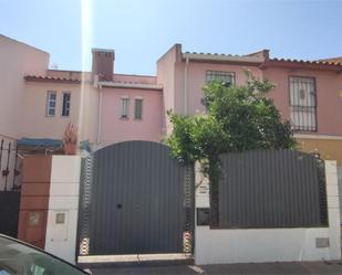 Vista exterior de Casa adosada en venda en Badajoz Capital amb Aire condicionat, Terrassa i Balcó