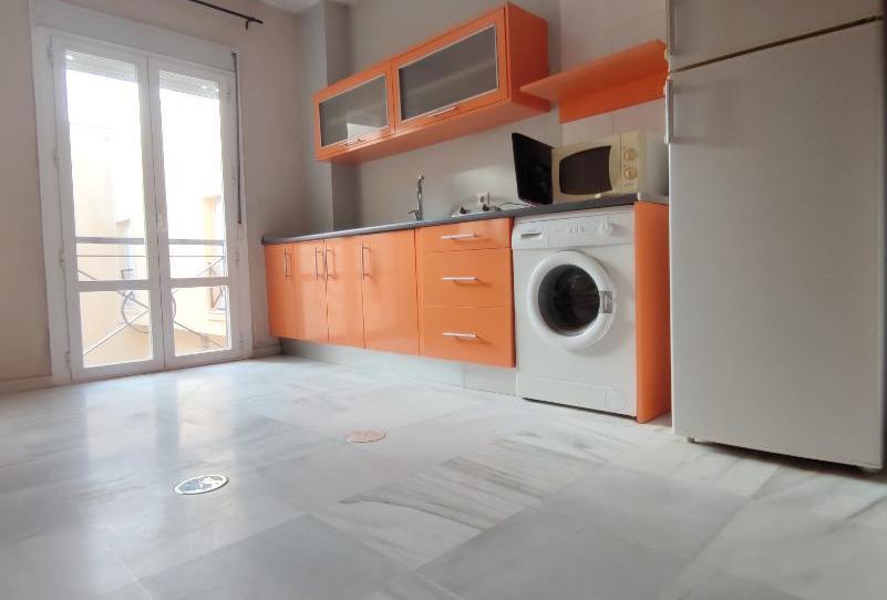 Foto 1 de Estudi en venda a Calle Matadero, 8, Madre de Dios, Cádiz