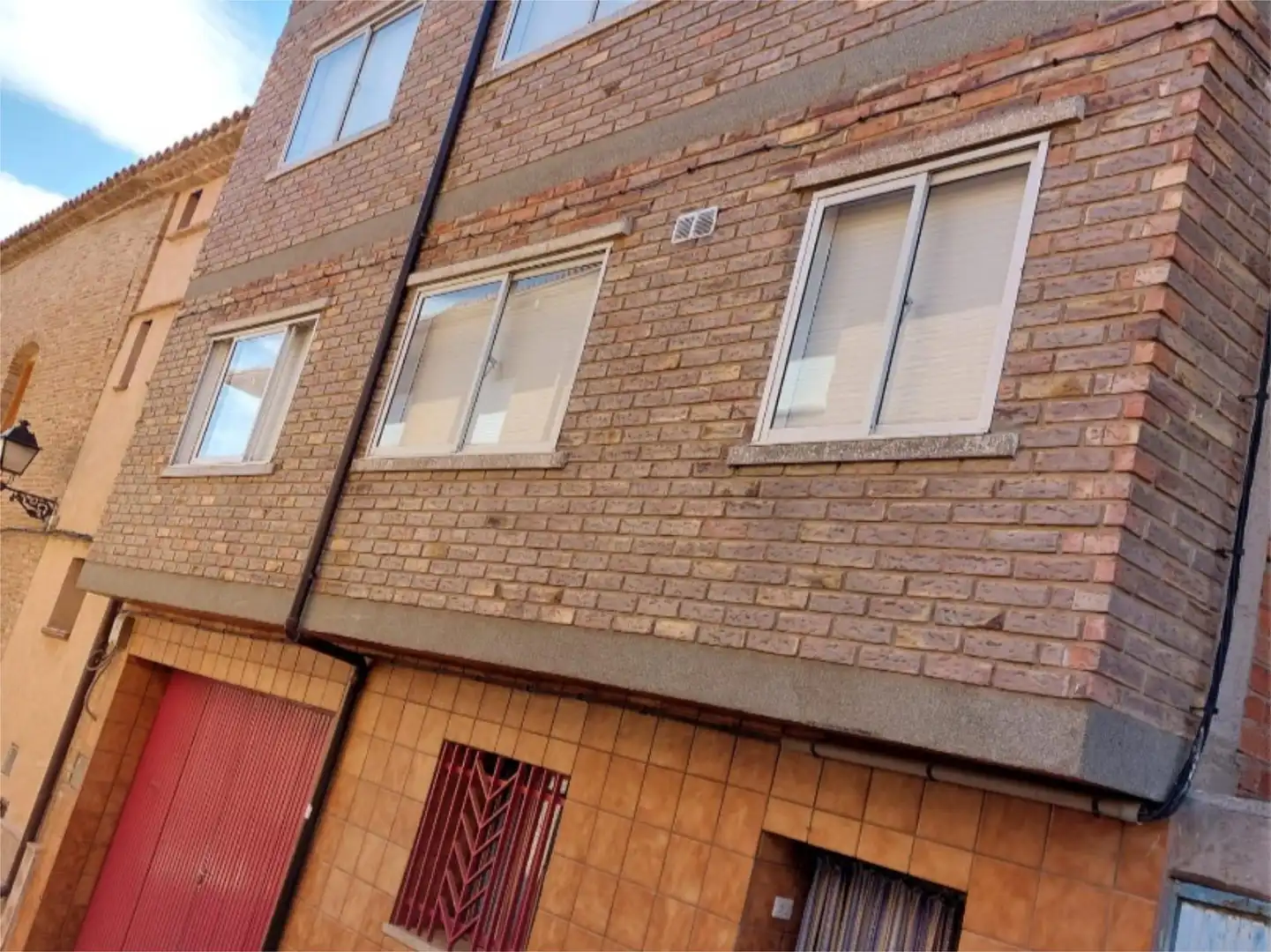 Einfamilien-Reihenhaus zum Verkauf in Calle Virgen del Águila, 10, Paniza Außenansicht von Einfamilien-Reihenhaus zum Verkauf in Paniza mit Klimaanlage und Terrasse