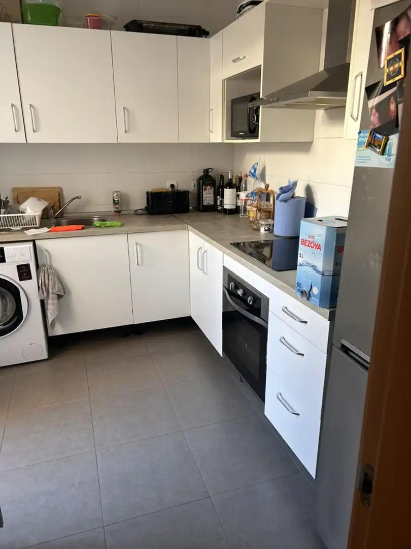Küche von Wohnung zur untervermieten in Almería mit Klimaanlage, Terrasse und Möbliert