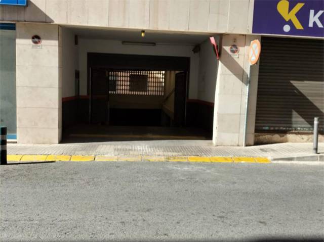 Garaje en Venta en Carrer Antonio Campos Javaloyes, 3 en Ciutat Jardí - Torreta Verdí