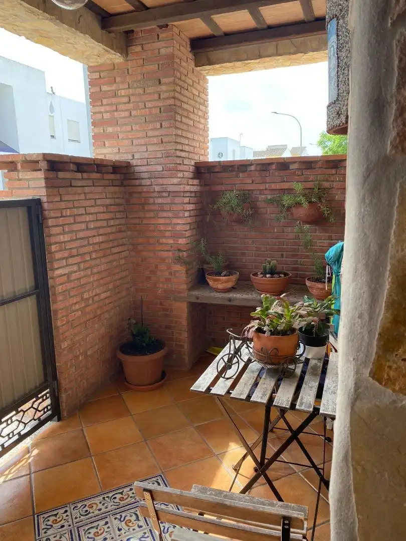 Terrassa de Casa adosada en venda en Chiclana de la Frontera amb Aire condicionat