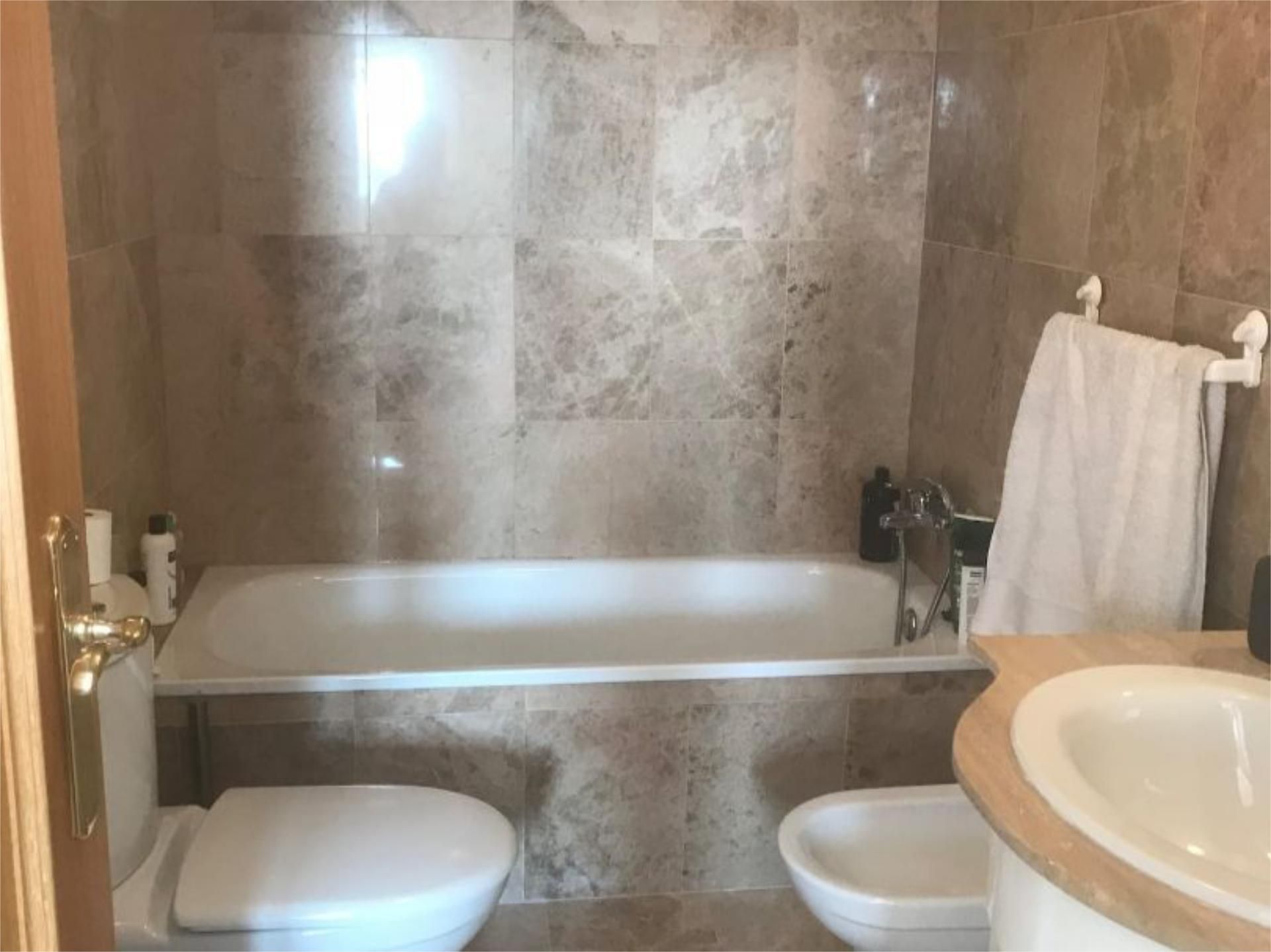 Bany de Apartament en venda en  Albacete Capital