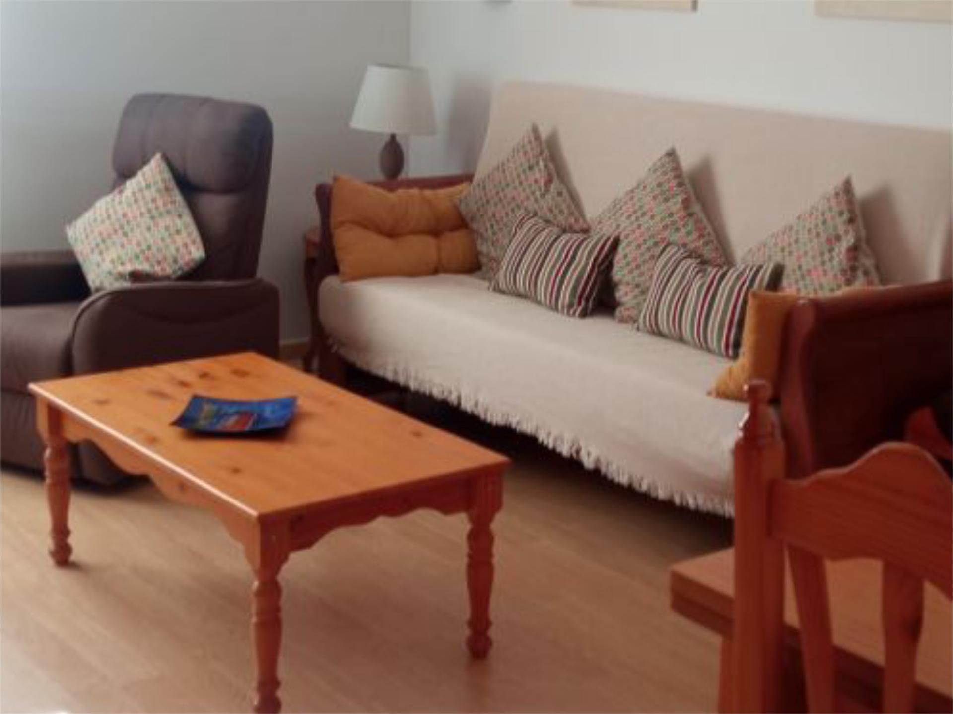 Living room of Flat to rent in Bronchales  with Heating, Parquet flooring and Storage room