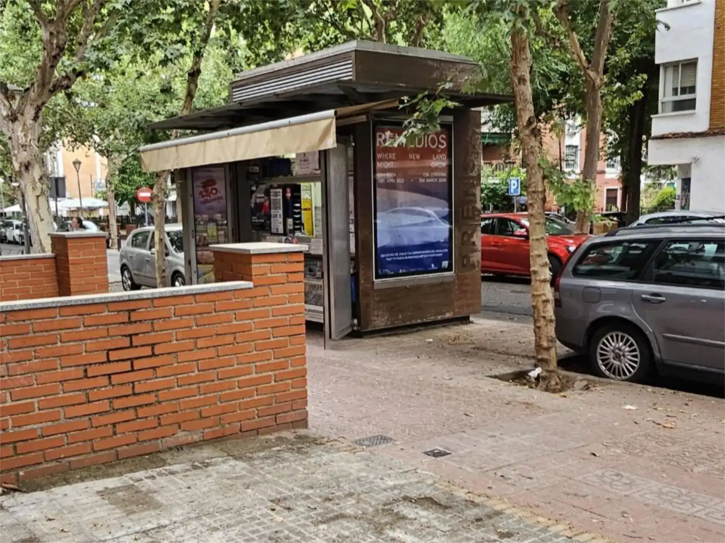 Local de alquiler en Calle la Palmera, 15, Santa Rosa - Valdeolleros Parking de Local de alquiler en Córdoba con Aire acondicionado