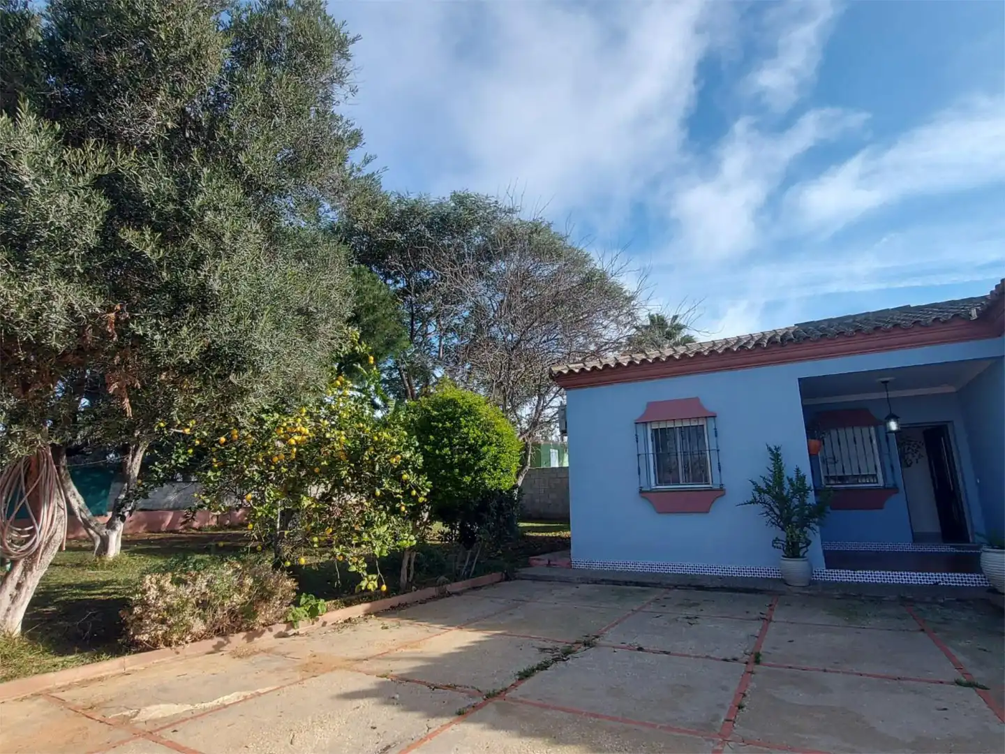 Exterior view of Houses for sale in Chiclana de la Frontera  with Air Conditioner, Heating and Private garden