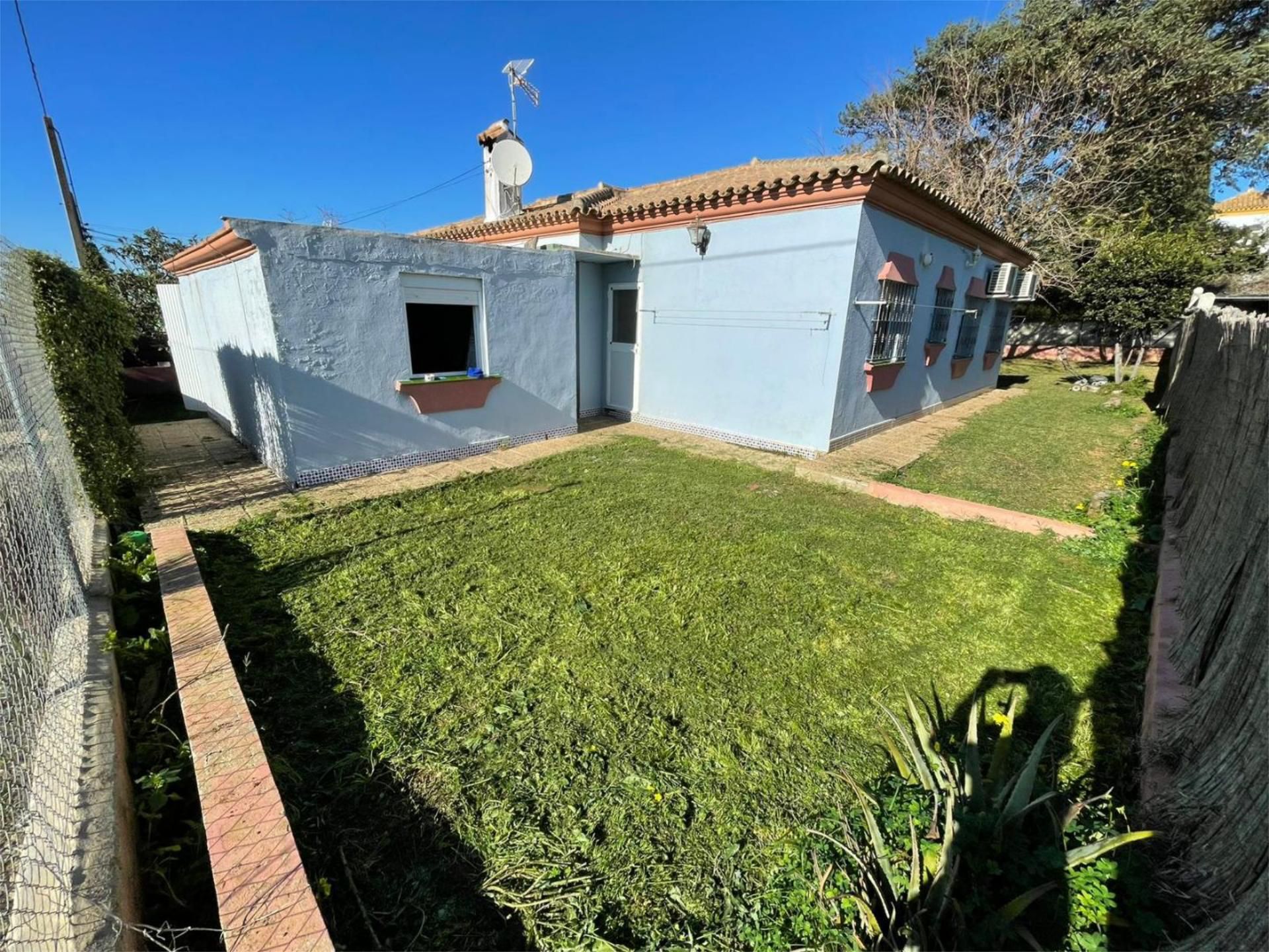Jardín de Casa o chalet en venta en Chiclana de la Frontera con Aire acondicionado, Calefacción y Jardín privado