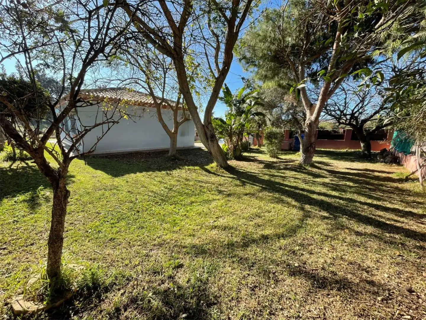 Garden of Houses for sale in Chiclana de la Frontera  with Air Conditioner, Heating and Private garden