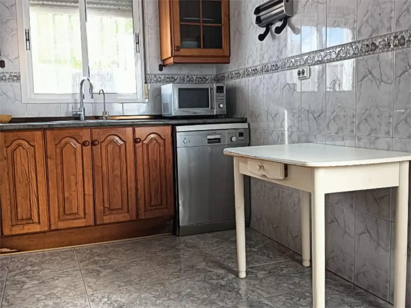 Kitchen of Houses for sale in Chiclana de la Frontera  with Air Conditioner, Heating and Private garden