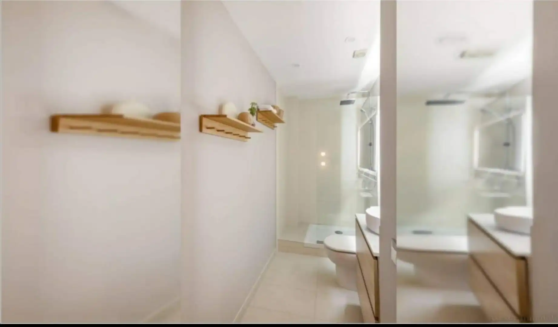 Badezimmer von Wohnung zum Verkauf in  Barcelona Capital mit Klimaanlage