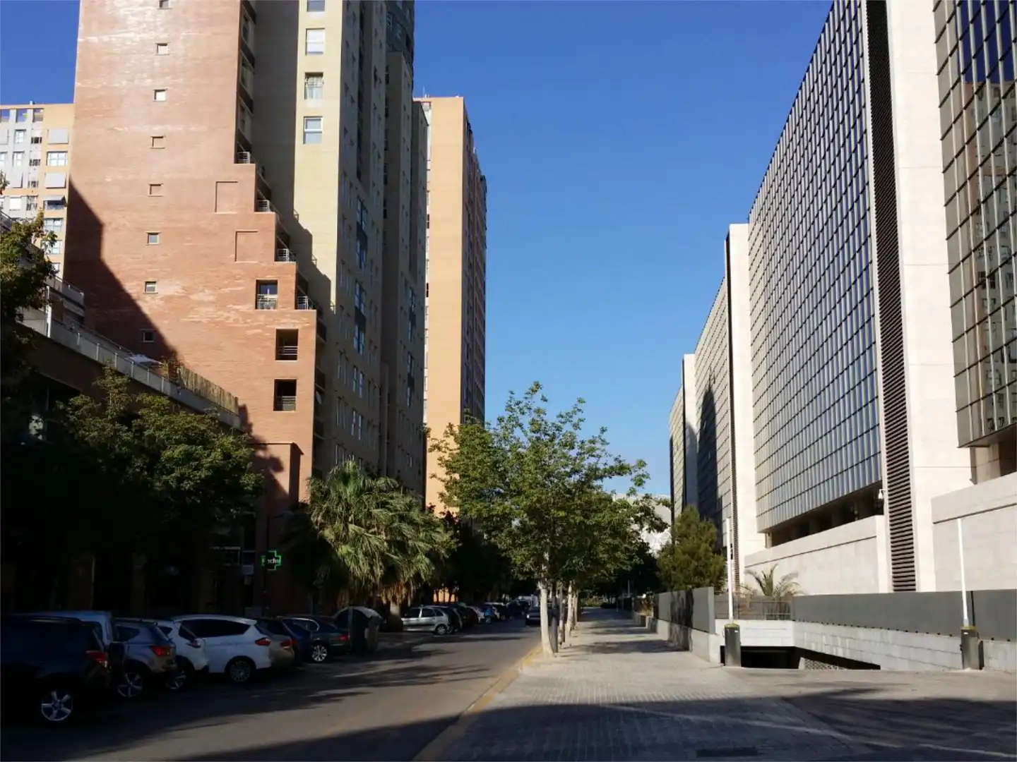 Traster de lloguer a Carrer del Poeta Josep Cervera i Grífol, 10, Ciutat de les Ciències i de les Arts - Justicia Traster de lloguer a Carrer del Poeta Josep Cervera i Grífol, 10, Ciutat de les Ciències i de les Arts - Justicia