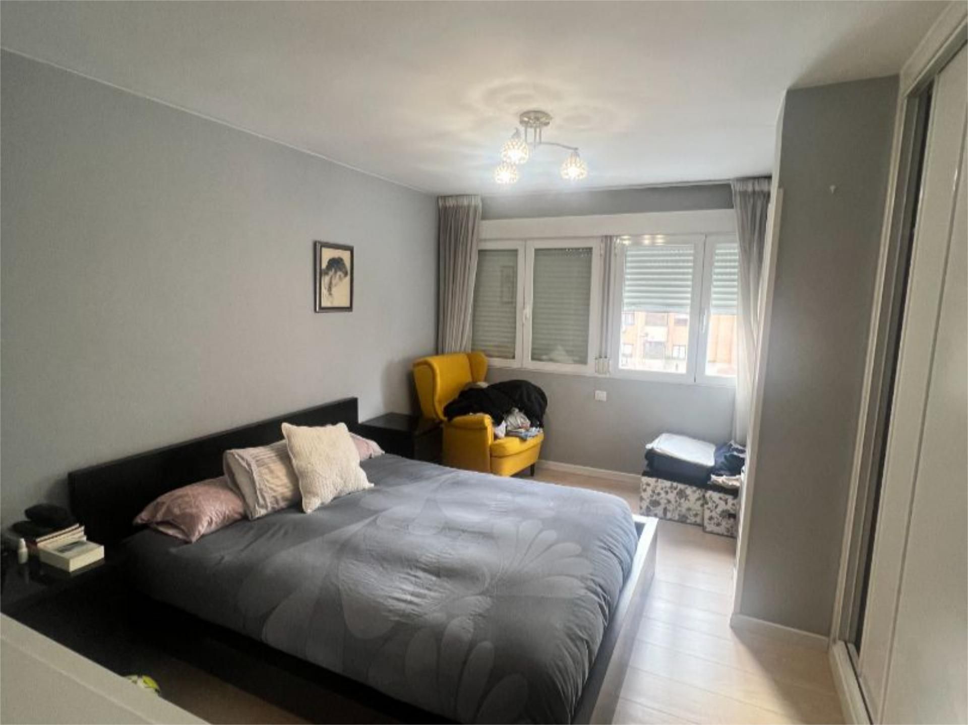 Bedroom of Flat to share in  Madrid Capital  with Heating, Furnished and Community parking