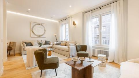 Flat for sale in Calle de Villanueva, 21, Recoletos, Madrid - image 2 Photo 2 of Flat for sale in Calle de Villanueva, 21, Recoletos, Madrid