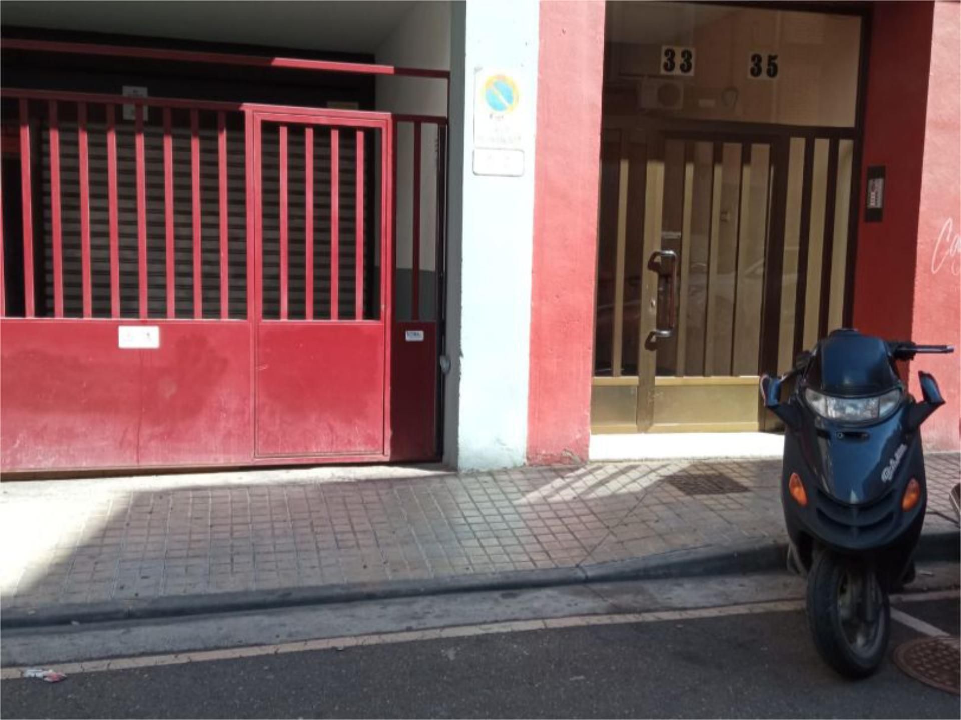 Exterior view of Garage to rent in  Zaragoza Capital