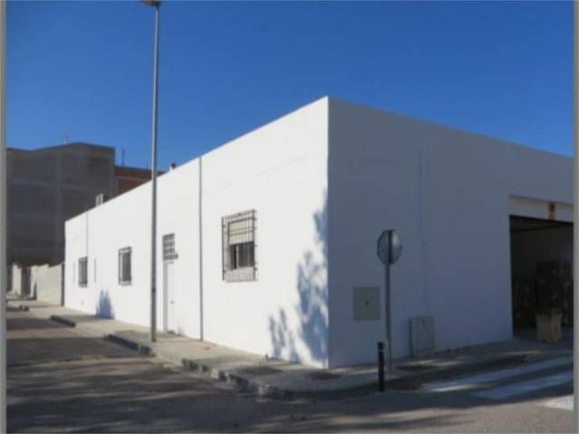 Nave industrial en Alquiler en Avenida Juan Carlos I, 25 en Huelma