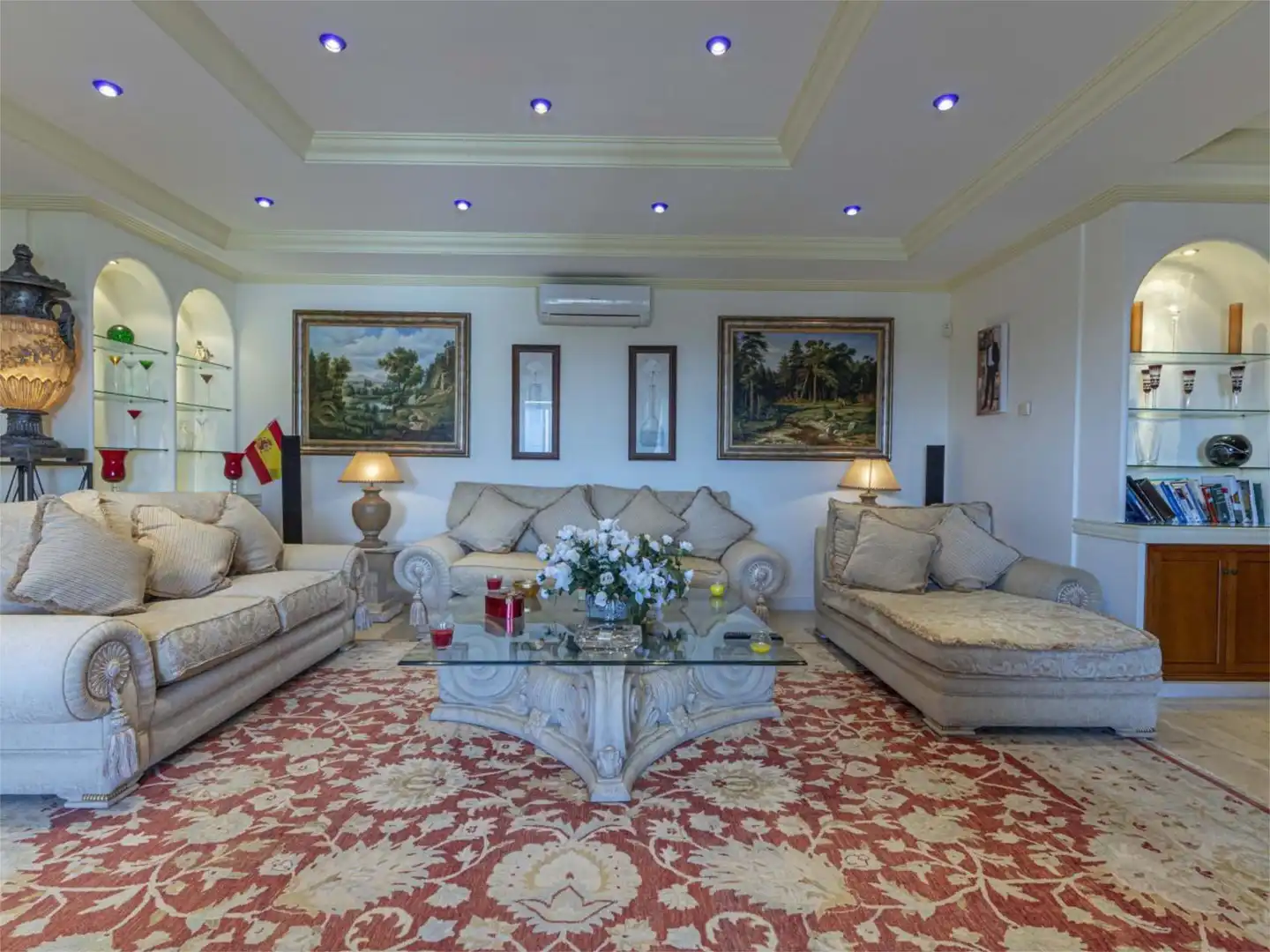 Living room of Houses for sale in Benalmádena  with Air Conditioner, Heating and Private garden