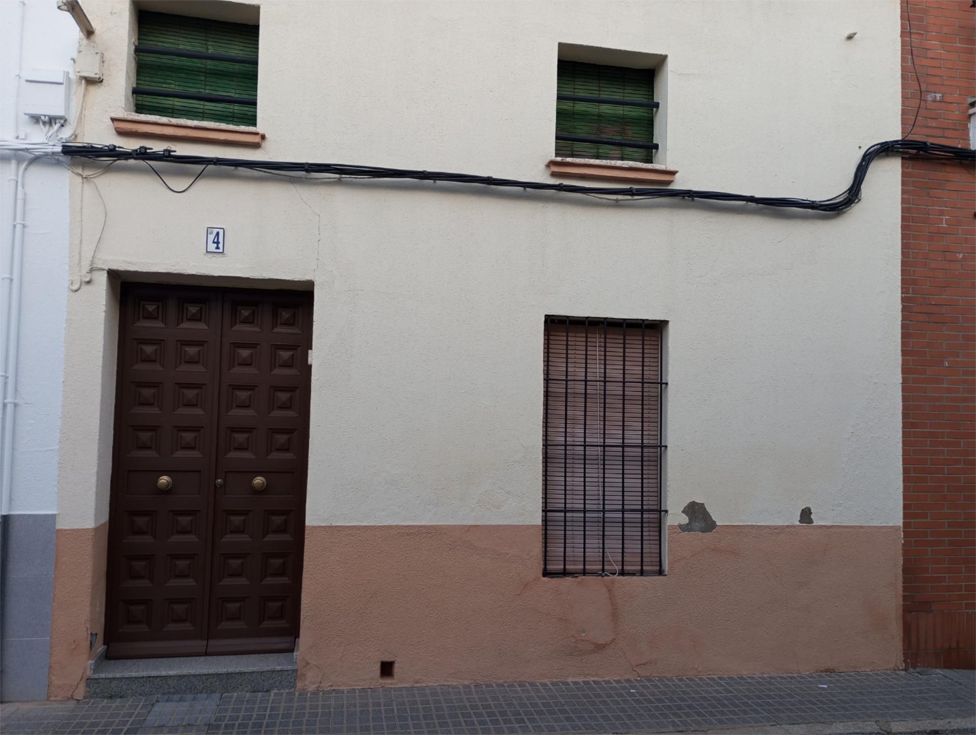 Vista exterior de Planta baixa en venda en Villanueva de la Serena amb Aire condicionat i Terrassa