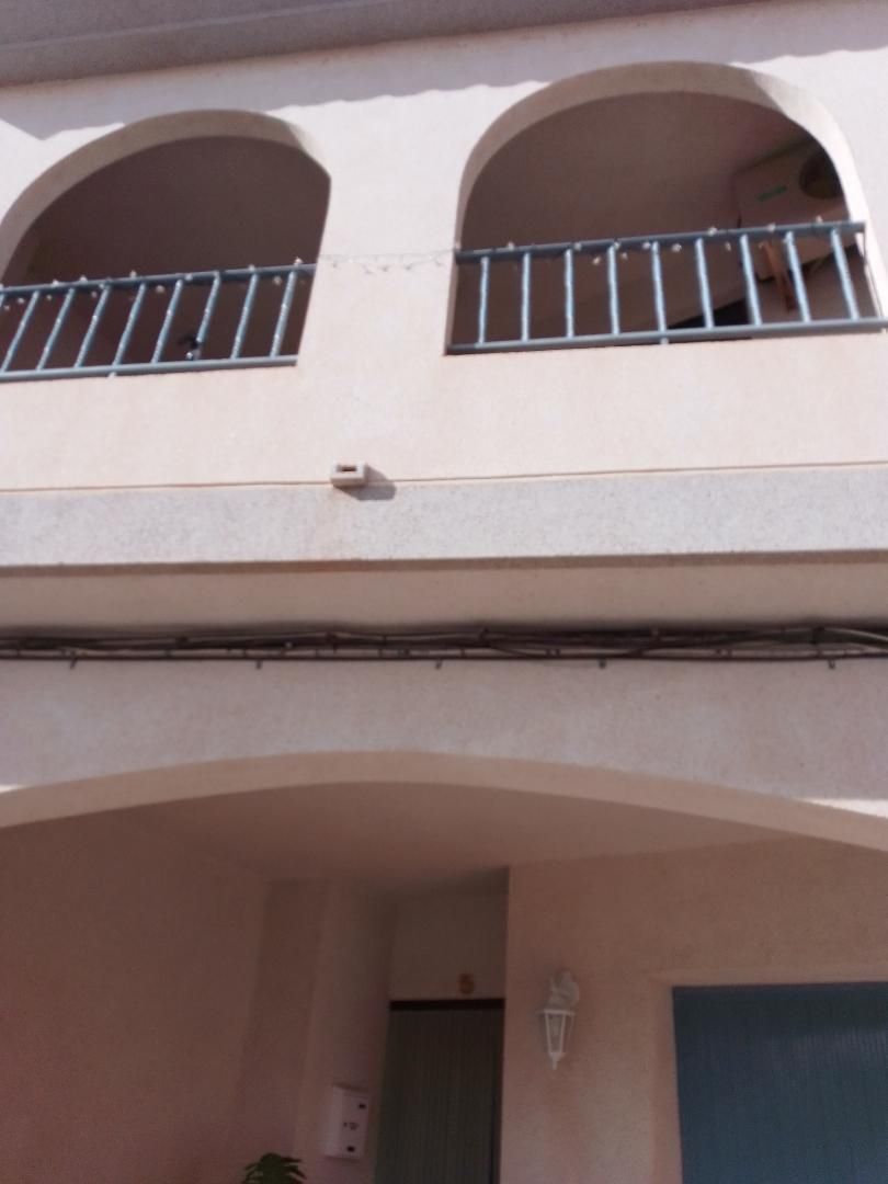 Terrassa de Casa adosada en venda en Villar del Arzobispo amb Aire condicionat, Calefacció i Terrassa