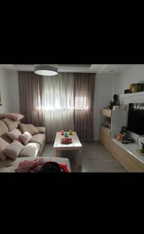 Piso en Alquiler en Calle Antonio San José, 23 en Isaac Peral