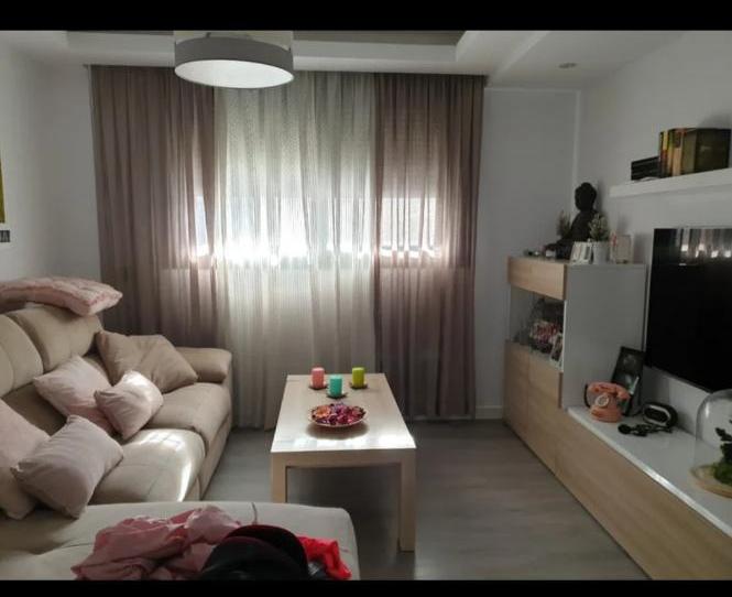 Flat to rent in Calle Antonio San José, 23, Isaac Peral, Melilla - image 1 Photo 1 of Flat to rent in Calle Antonio San José, 23, Isaac Peral, Melilla