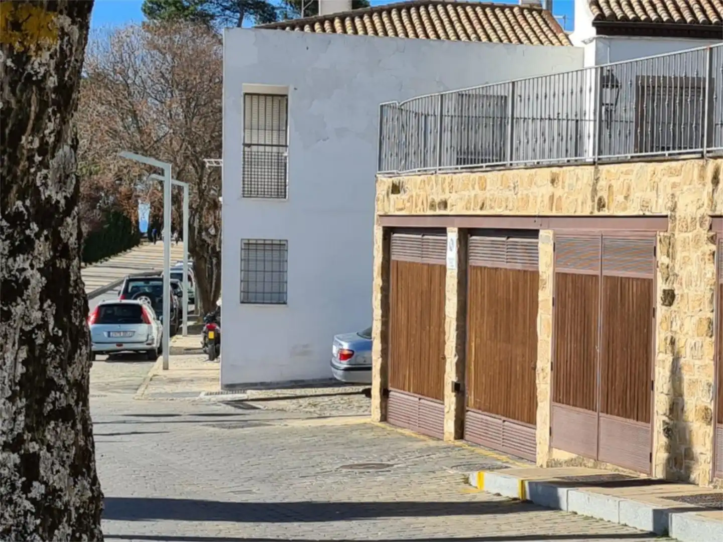 Flat for sale in Calle General Marchesis, 11, Baeza Parking of Flat for sale in Baeza with Heating, Private garden and Swimming Pool