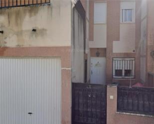 Vista exterior de Casa o xalet en venda en Recas amb Aire condicionat, Terrassa i Balcó