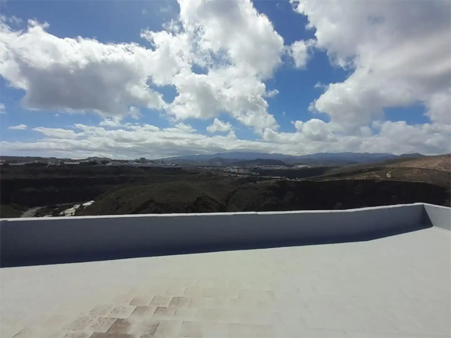 Vista exterior de Nau industrial en venda en Las Palmas de Gran Canaria