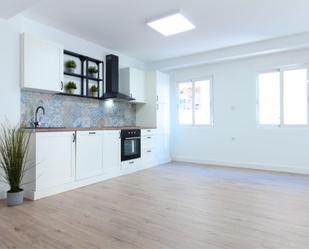 Cuina de Apartament en venda en Santa Pola amb Aire condicionat i Balcó