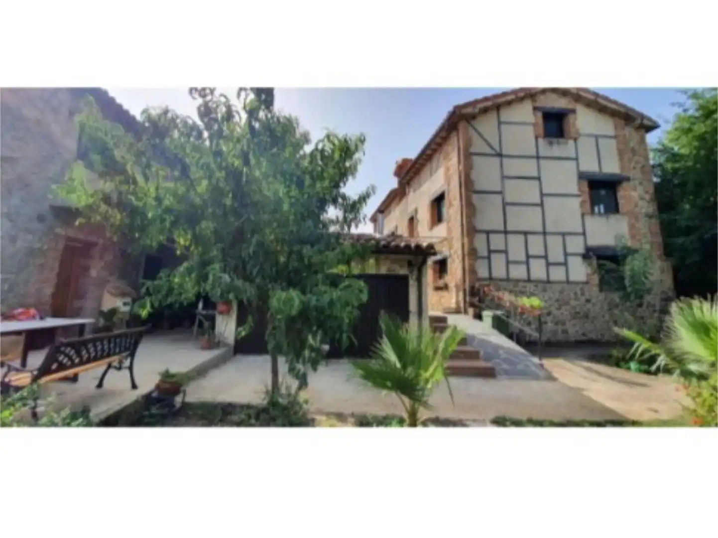 Wohnung zum Verkauf in Calle Poligono el Embarcadero, 27, Jarandilla de la Vera Außenansicht von Wohnung zum Verkauf in Jarandilla de la Vera mit Heizung, Privatgarten und Terrasse