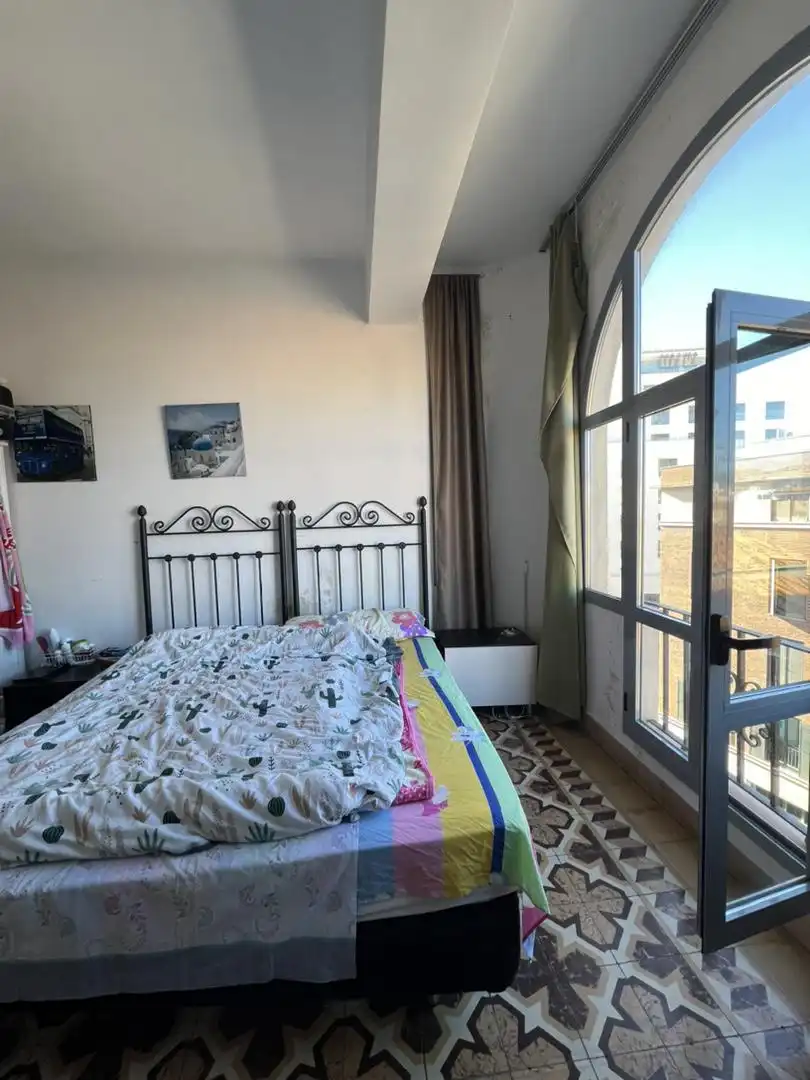Room in Calle Atarazanas, 15, Centro Histórico Bedroom of Flat for share in Málaga with Balcony