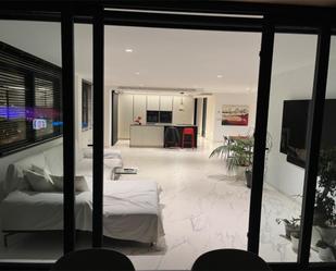Sala d'estar de Àtic en venda en Alicante / Alacant amb Aire condicionat, Terrassa i Piscina
