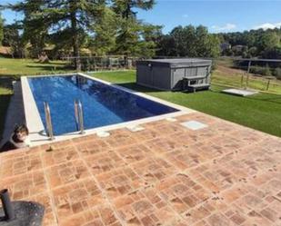 Swimming pool of Single-family semi-detached for sale in Avià  with Terrace and Swimming Pool