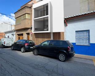 Exterior view of Single-family semi-detached for sale in Catarroja  with Terrace